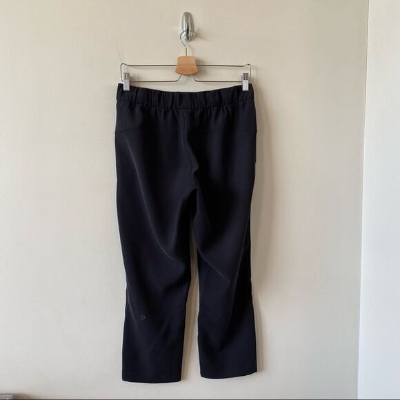 Lululemon on the Fly Crop *Woven 23"- Black (Size:6) - Picture 3 of 8